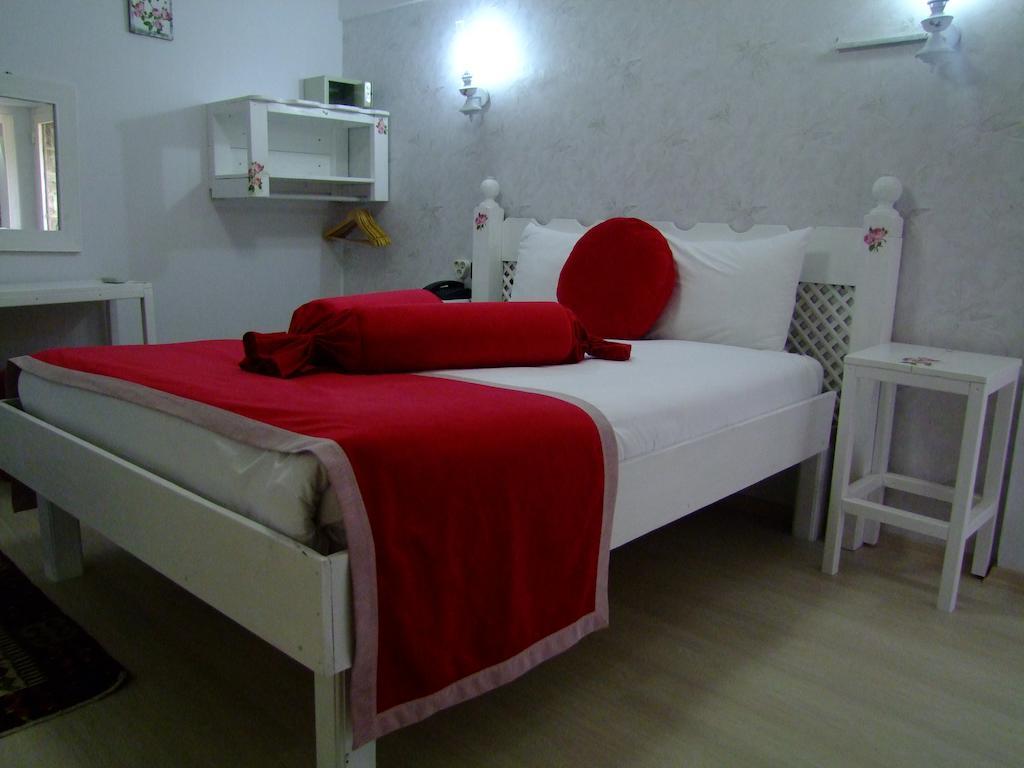 Hotel Ishakpasa Konagi Istambul Quarto foto